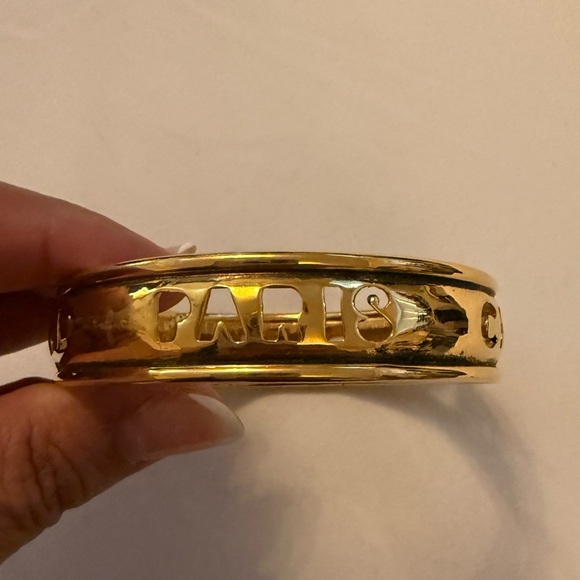 CHANEL vintage 1980s Bangle Bracelet with COA